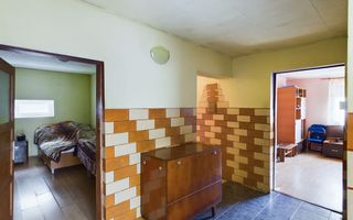 Casă cu 4 camere în Bujac. - Poză 3