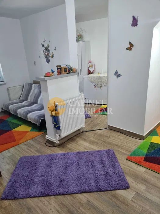 Cug - 3 Camere Decomandat  -Etaj 3 , Bloc 1986 - Poză 2