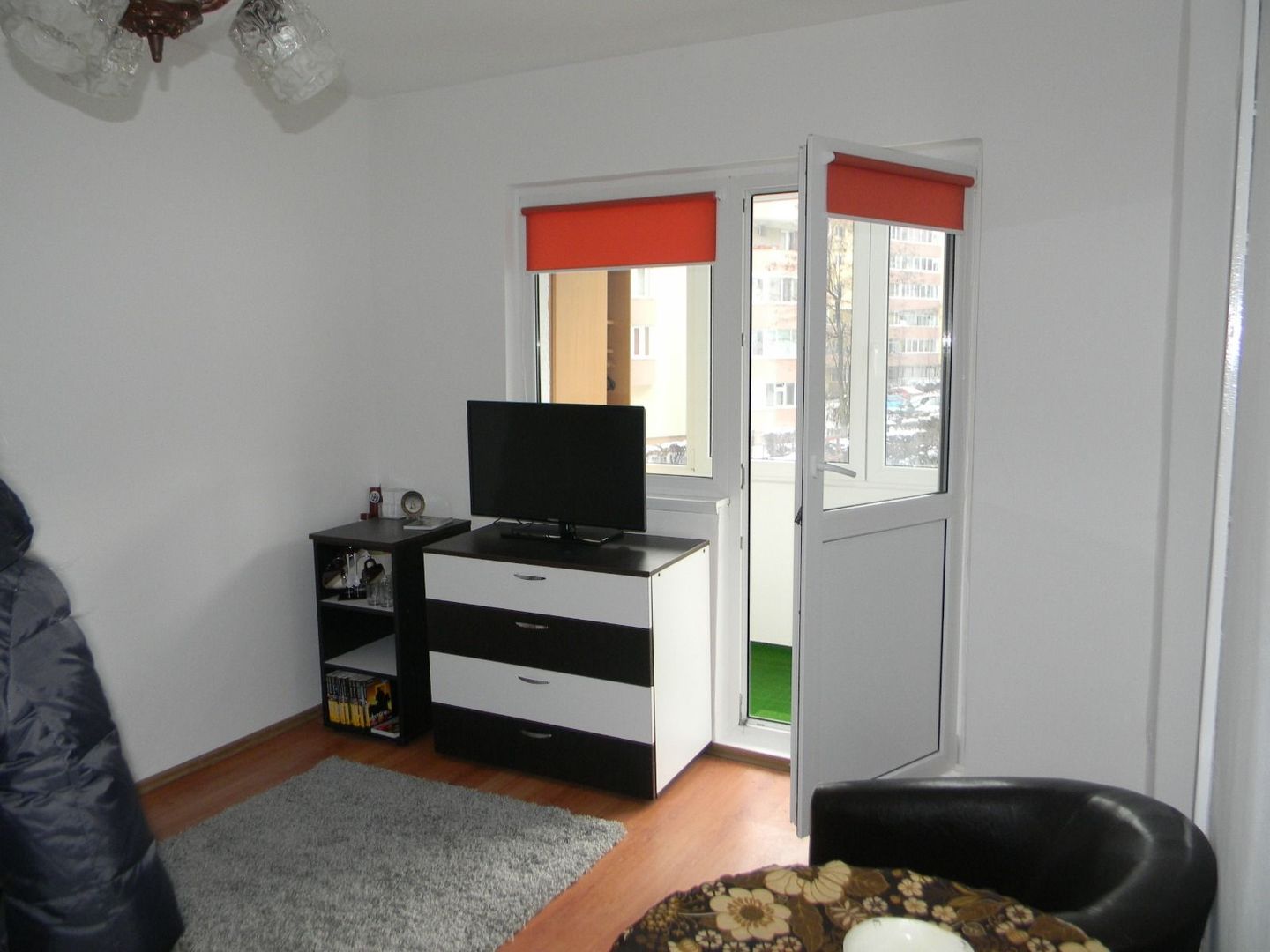 Garsoniera Astra ,zona de case liniștită . - Poză 1