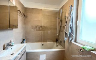 Casa tip triplex - penthouse cu vedere panoramica, zona Giroc - Poză 3