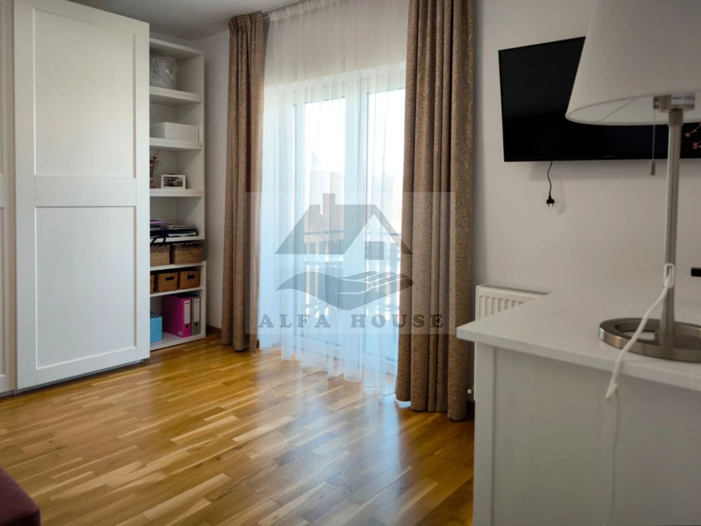 Apartament trei camere, 83 mp, vedere panoramică spre Tâmpa-Bartolomeu - Poză 17