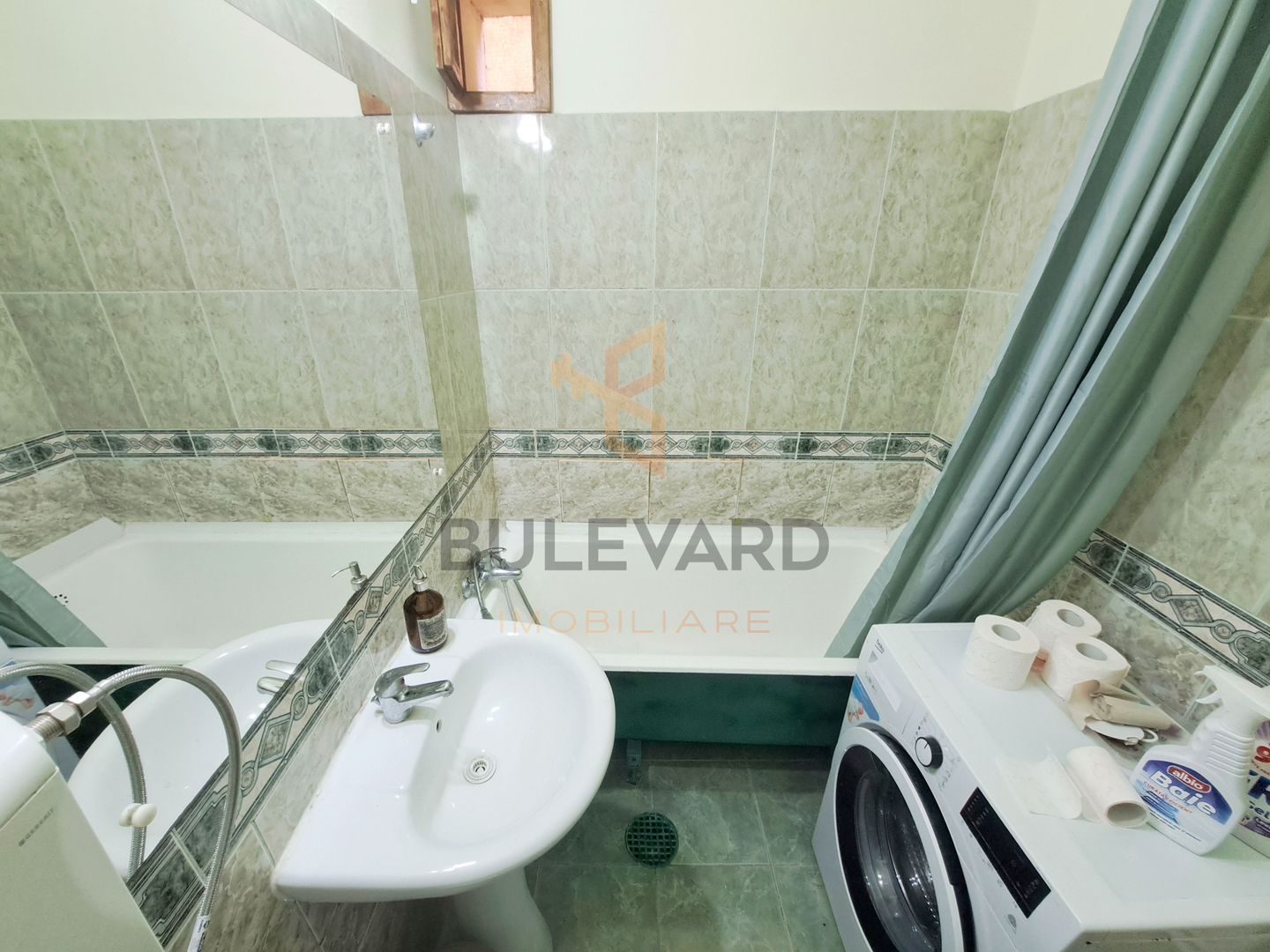 Casa 3 dormitoare, curte 60mp, parcare, langa UMF! - Poză 15