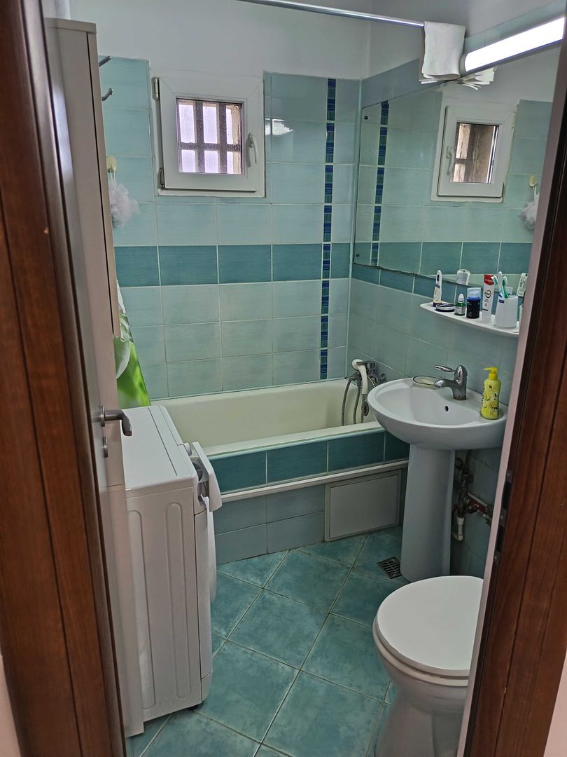 Apartament 4 camere, decomandat, 75 mp, Calea Grivitei, iesire metrou - Poză 6