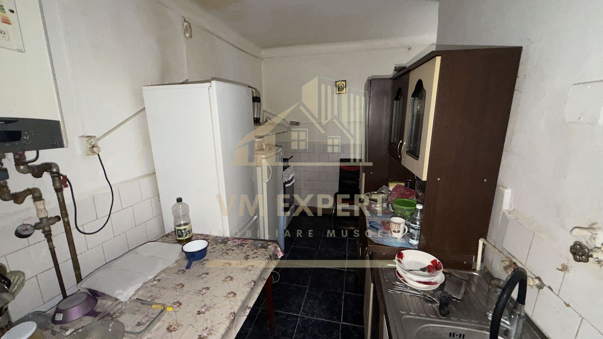 CASĂ 4 CAMERE TEREN 233 MP CENTRU CAMPULUNG - Poză 10