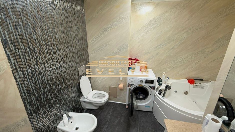 Apartament 3 camere transformat in 2 camere- Etaj 1 - Poză 12