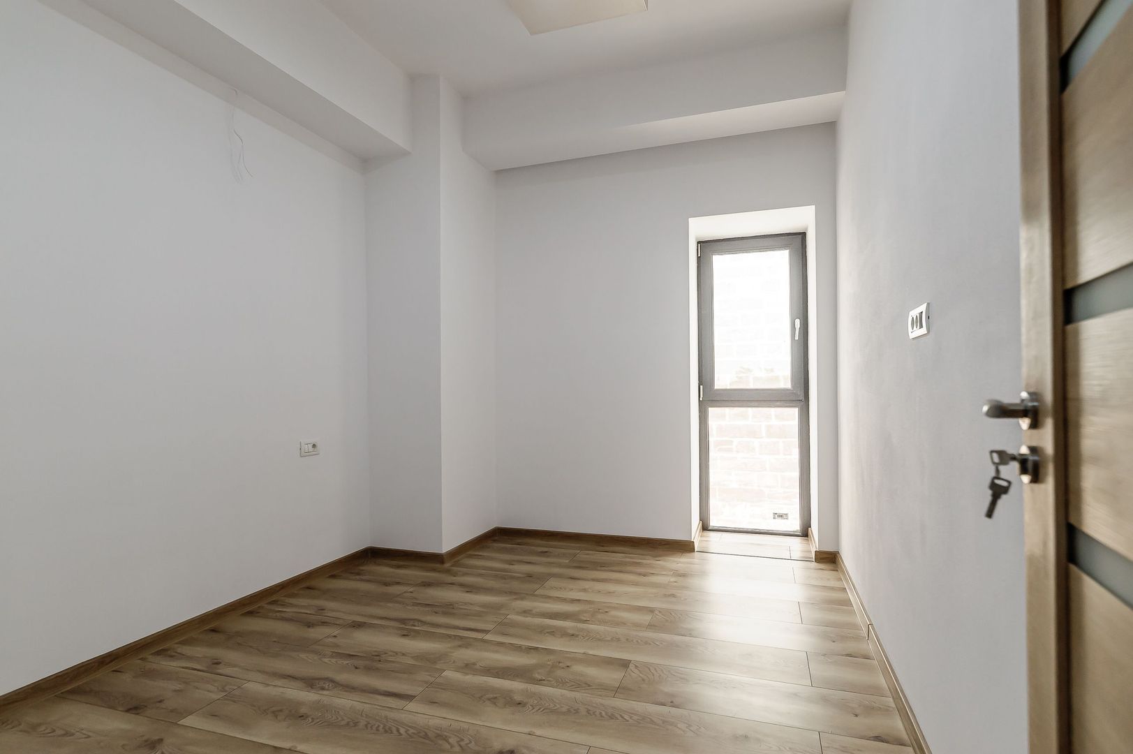 Apartament NOU - Clădire Istorică - Arad - Ideal pentru Investiții! - Poză 1