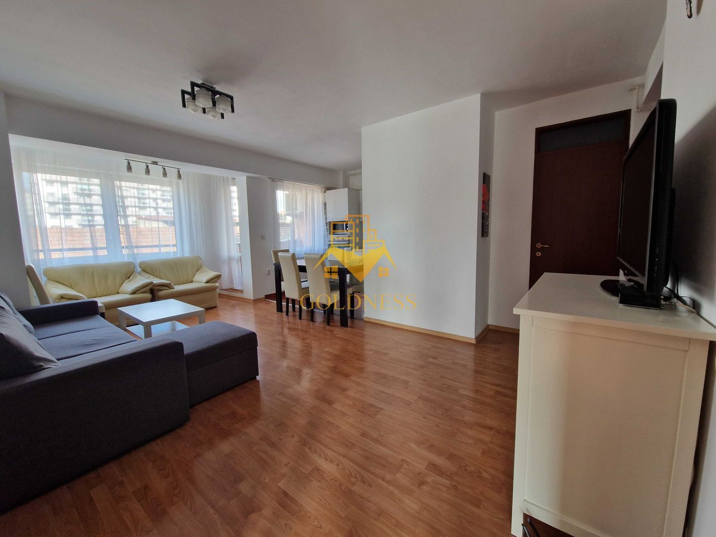 3 camere, Marasti, Dorobantilor, FSEGA, The Office, 21 Dec, Lidl, OMV - Poză 5