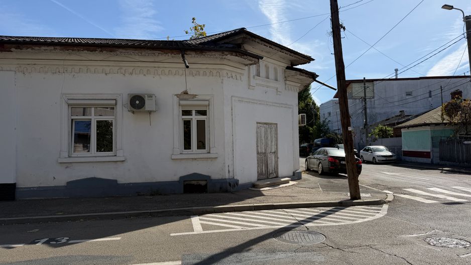 Parte de casă cu 3 camere, curte proprie și teren – Str. Ion Baiulescu - Poză 23