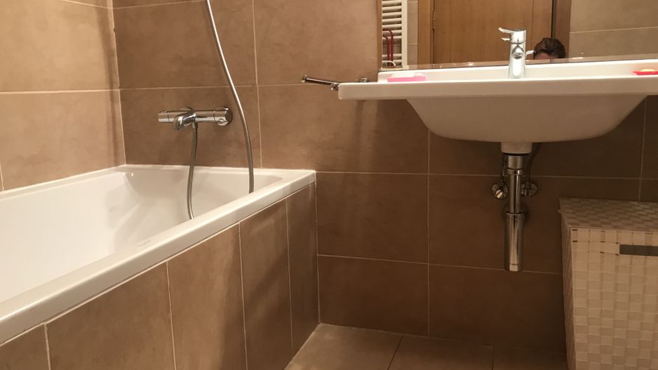 Apartament generos 3 camere - Poză 9