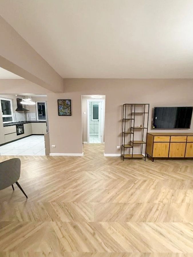 Chirie | Apartament 2 camere | 85mp | Boxă | Parcare | Aviației - Poză 3