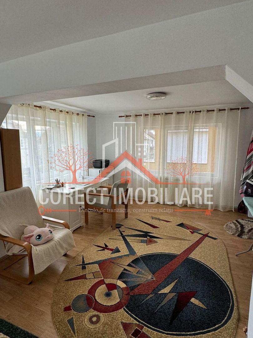 🏡 Casă spațioasă de vânzare - 210.000 € - Poză 10