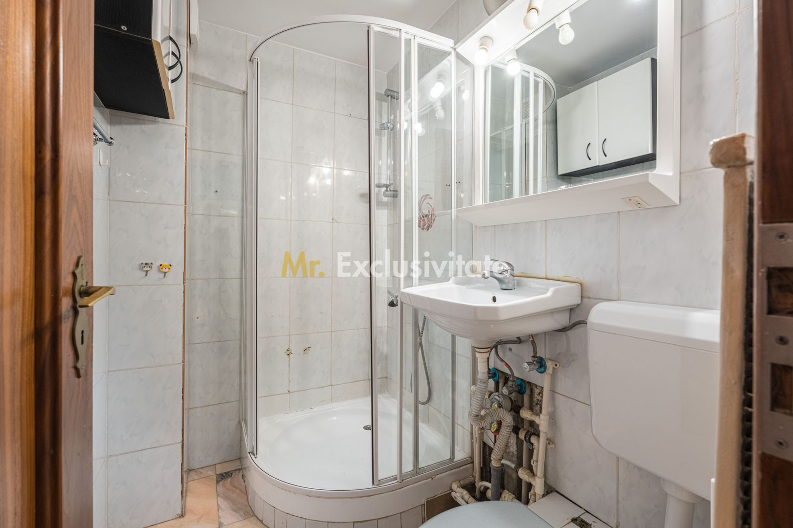 4 camere cu boiler, 13 Septembrie - Poză 10