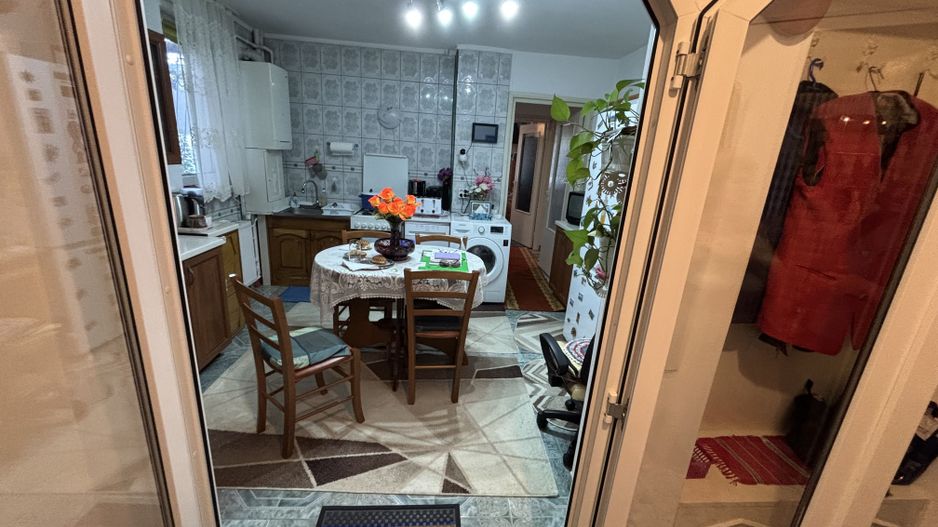 Apartament cu 4 camere - Parangului - Poză 3