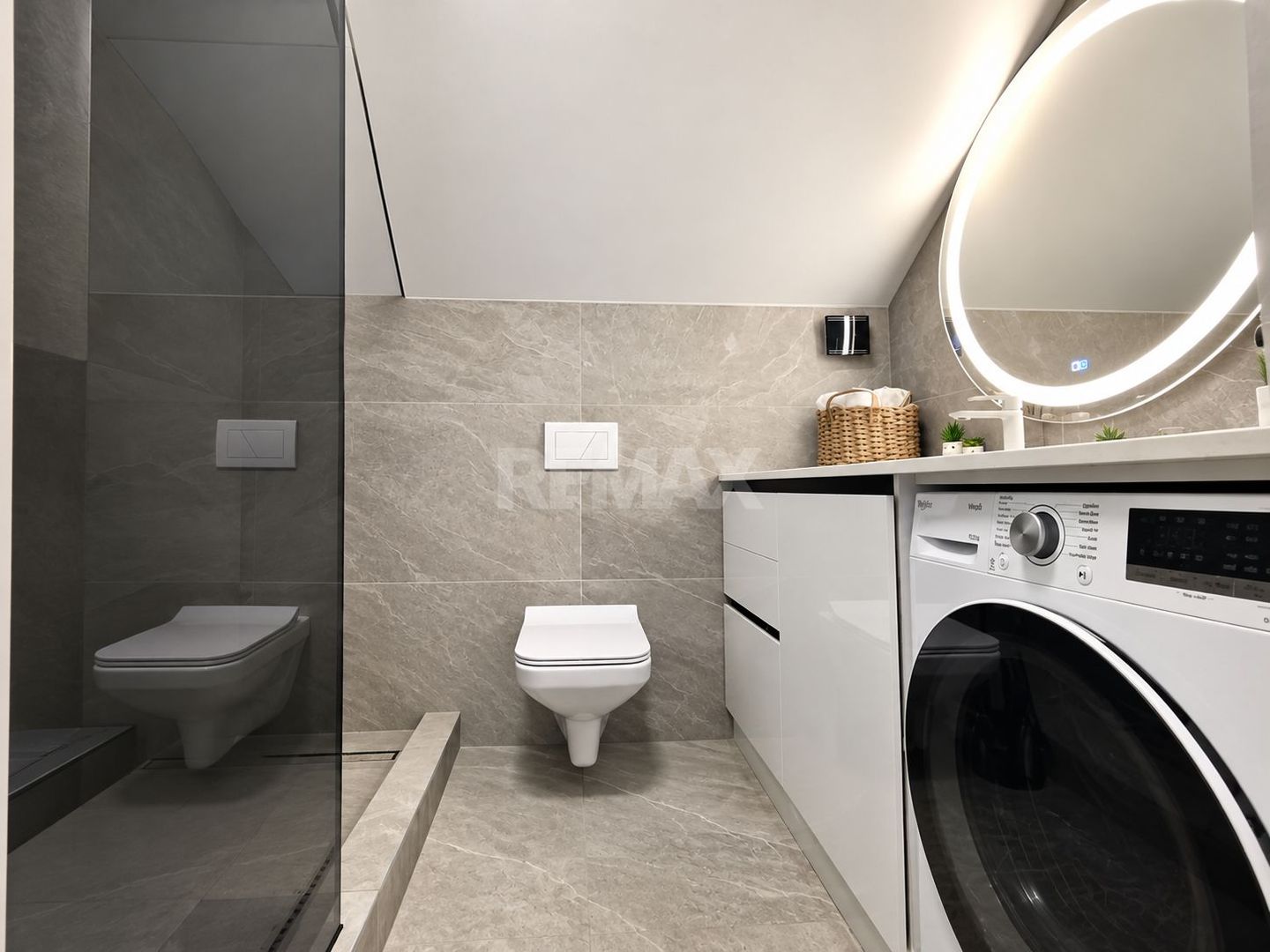 CASĂ TIP DUPLEX ÎN SÎNGERA | 220 m² | 4 DORMITOARE | 6 ARI - Poză 15