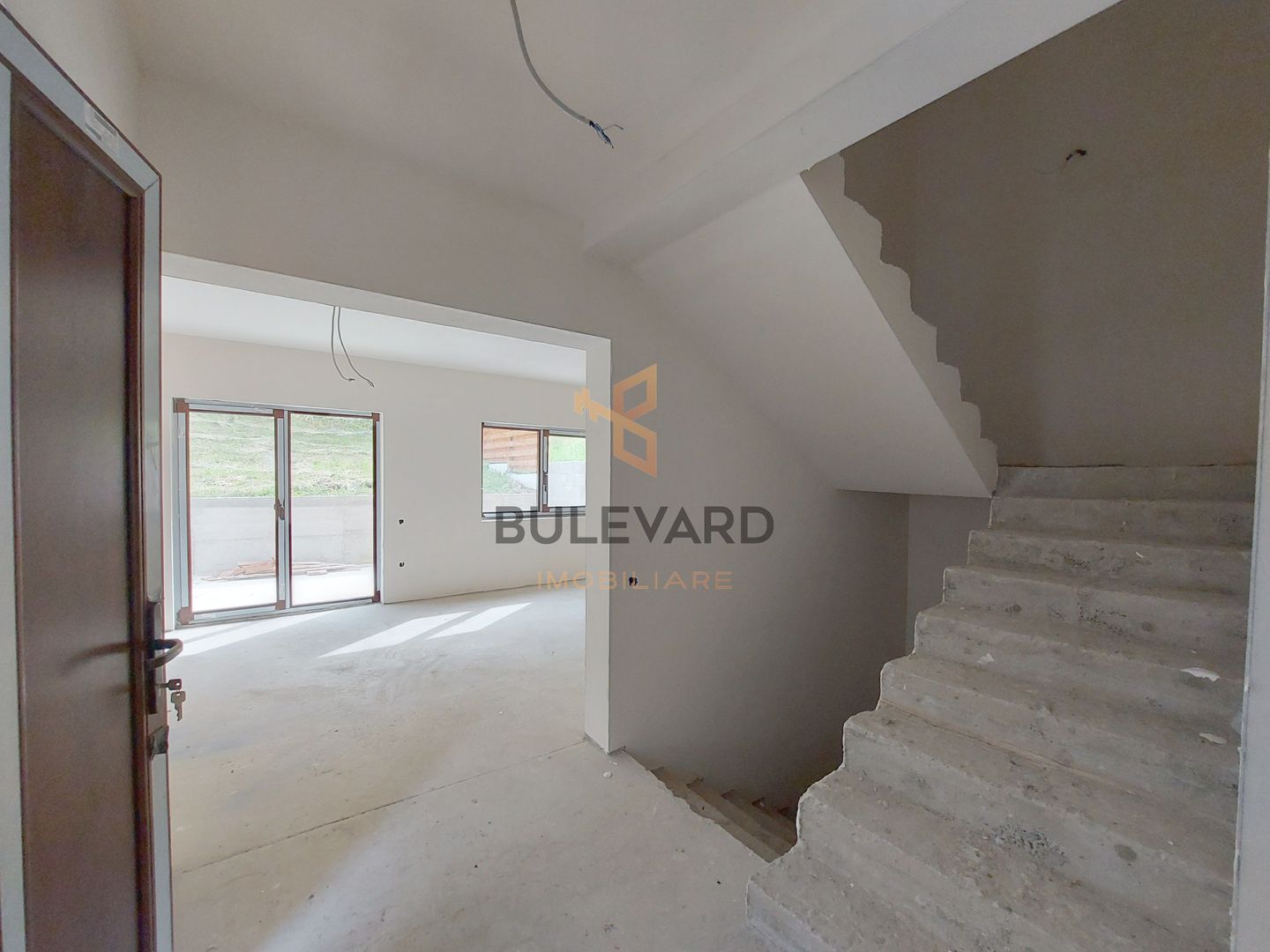 Casa de tip duplex , CF+ teren de 400 mp! - Poză 8