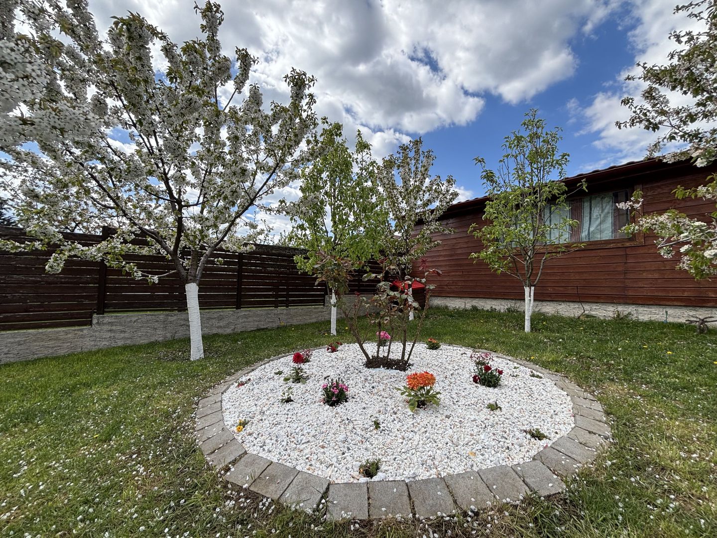 Casa 5 camere cu teren GENEROS si CARPORT - Cartierul Arhitectilor - Poză 25