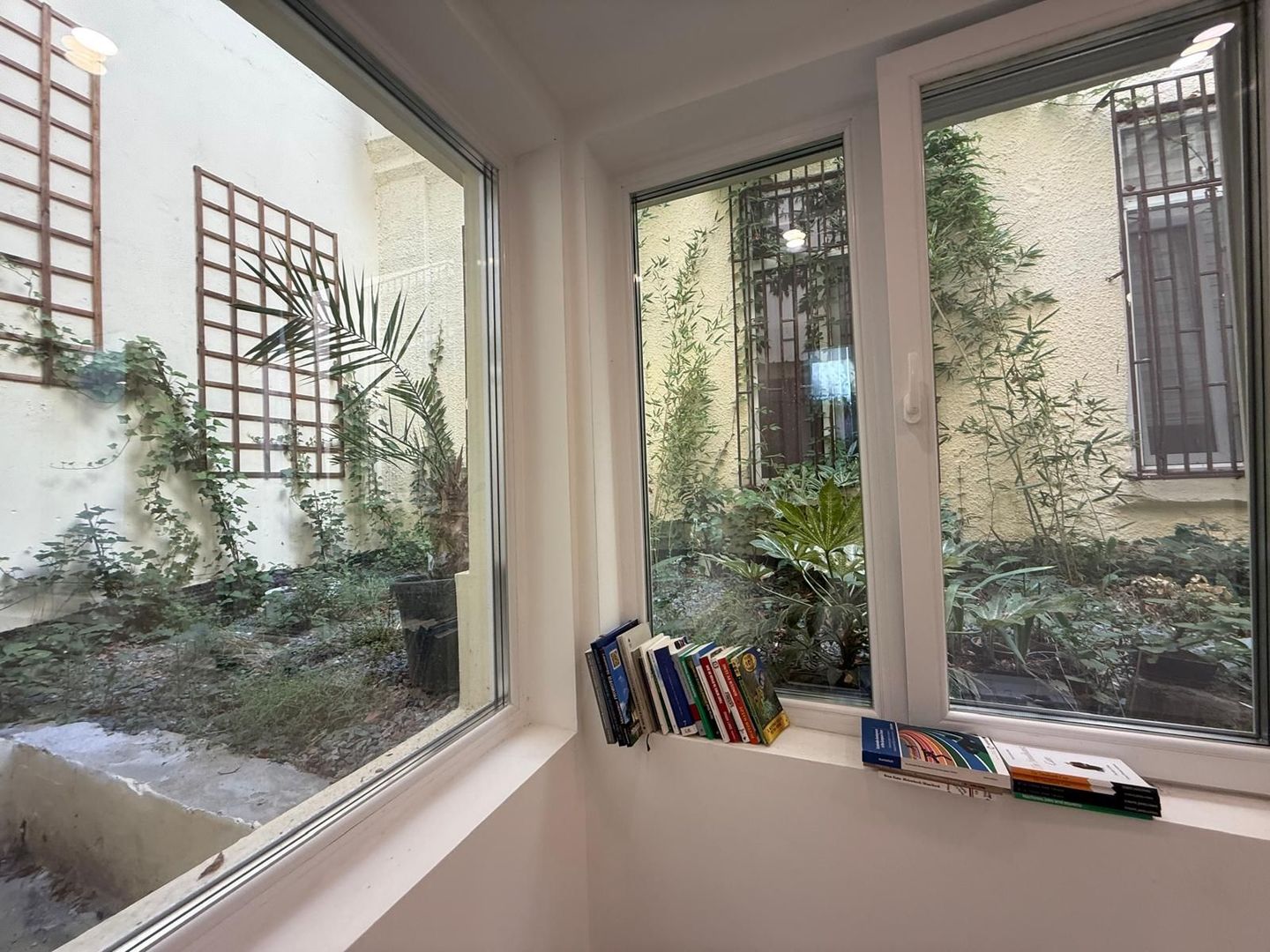 Vilă elegant renovata pentru business de prestigiu - Poză 20