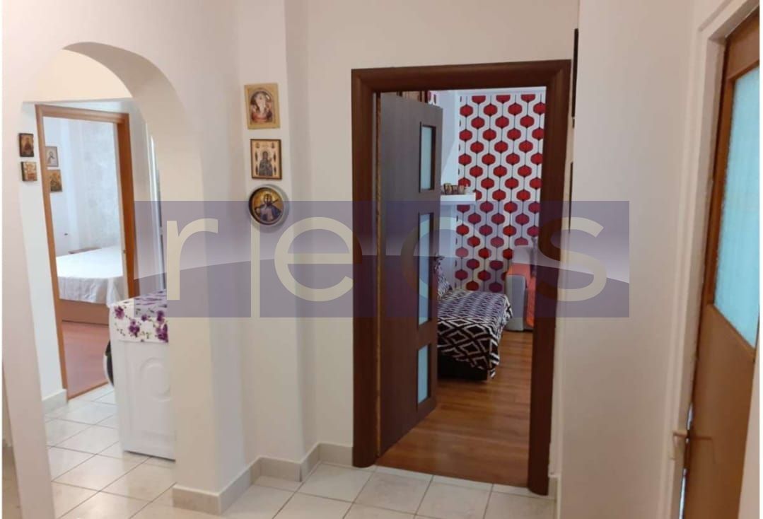 VANZARE- 3 -CAMERE -NERVA TRAIAN -TIMPURI NOI - Poză 1