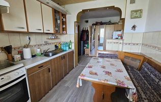 Nicolina Prima Statie Apartament 2 Camere Decomandat 56 Mp Bloc 1986