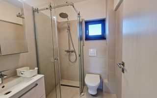 Apartament cu 2 camere, etaj 2, Bloc Nou - Poză 6