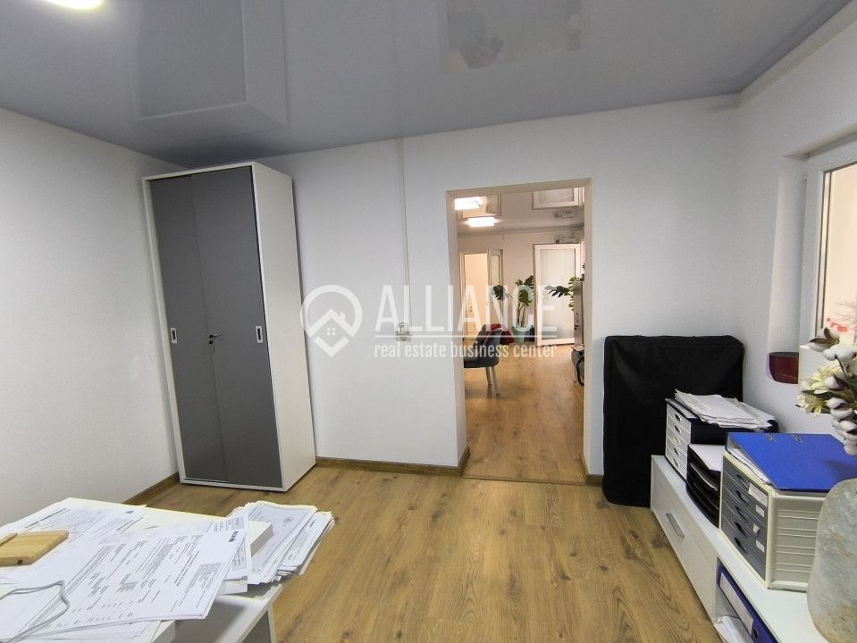 BRATIANU 2 COCOSI(COD03) - Casa si curte cu utilitati incluse ! - Poză 10