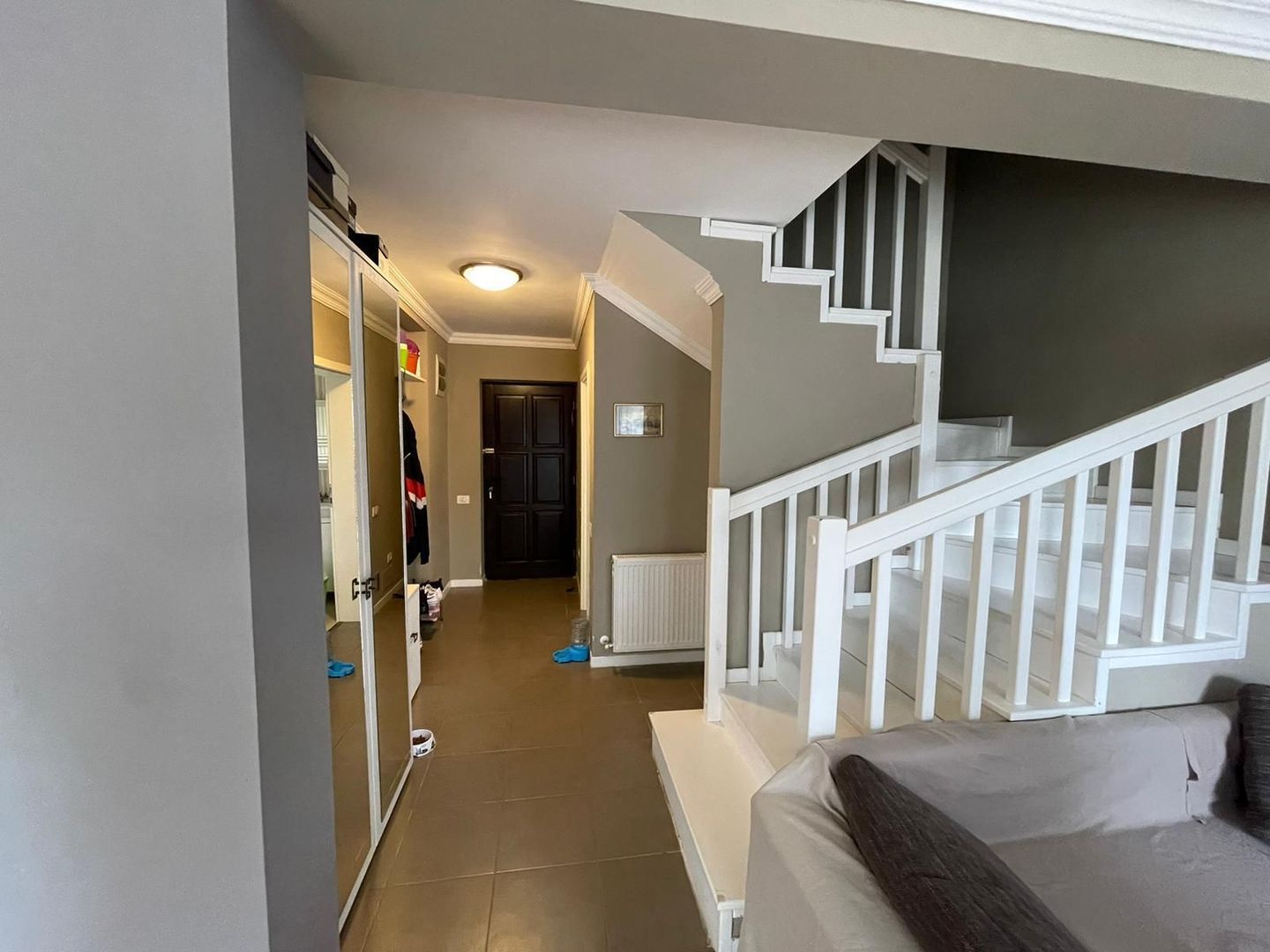 Casă modernă mobilată | 3 dormitoare |  Ansamblu privat | Strada asfaltata - Poză 4