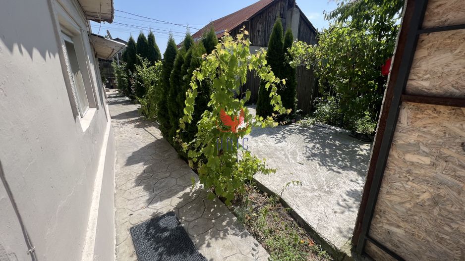 Casa Impartita in 3 Apartamente, Bariera Valcii - Poză 15