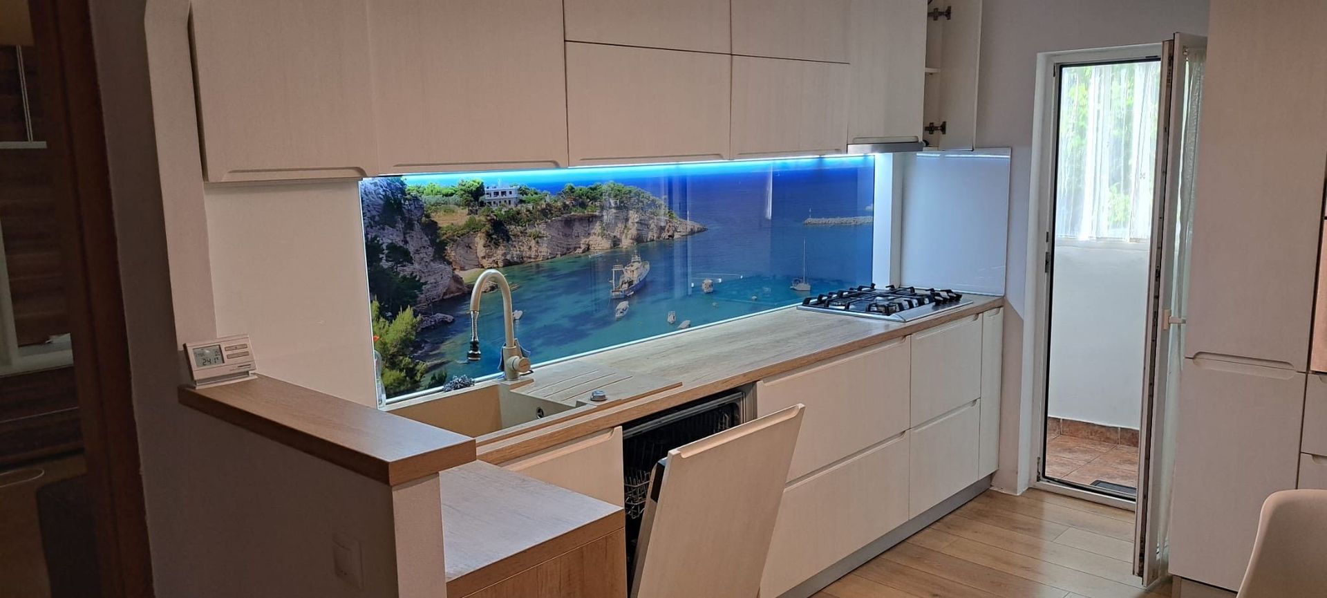 De închiriat ! Apartament spaţios cu 3 camere, în Cart. Grigorescu - Poză 1