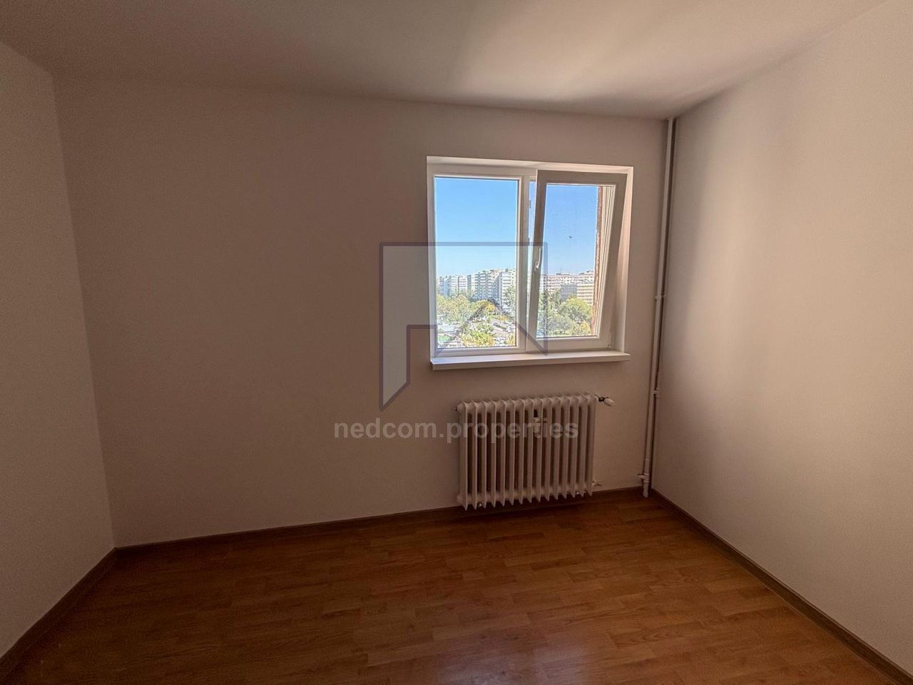 Vanzare apartament 2 camere - Drumul Taberei - str. Brasov - Poză 2