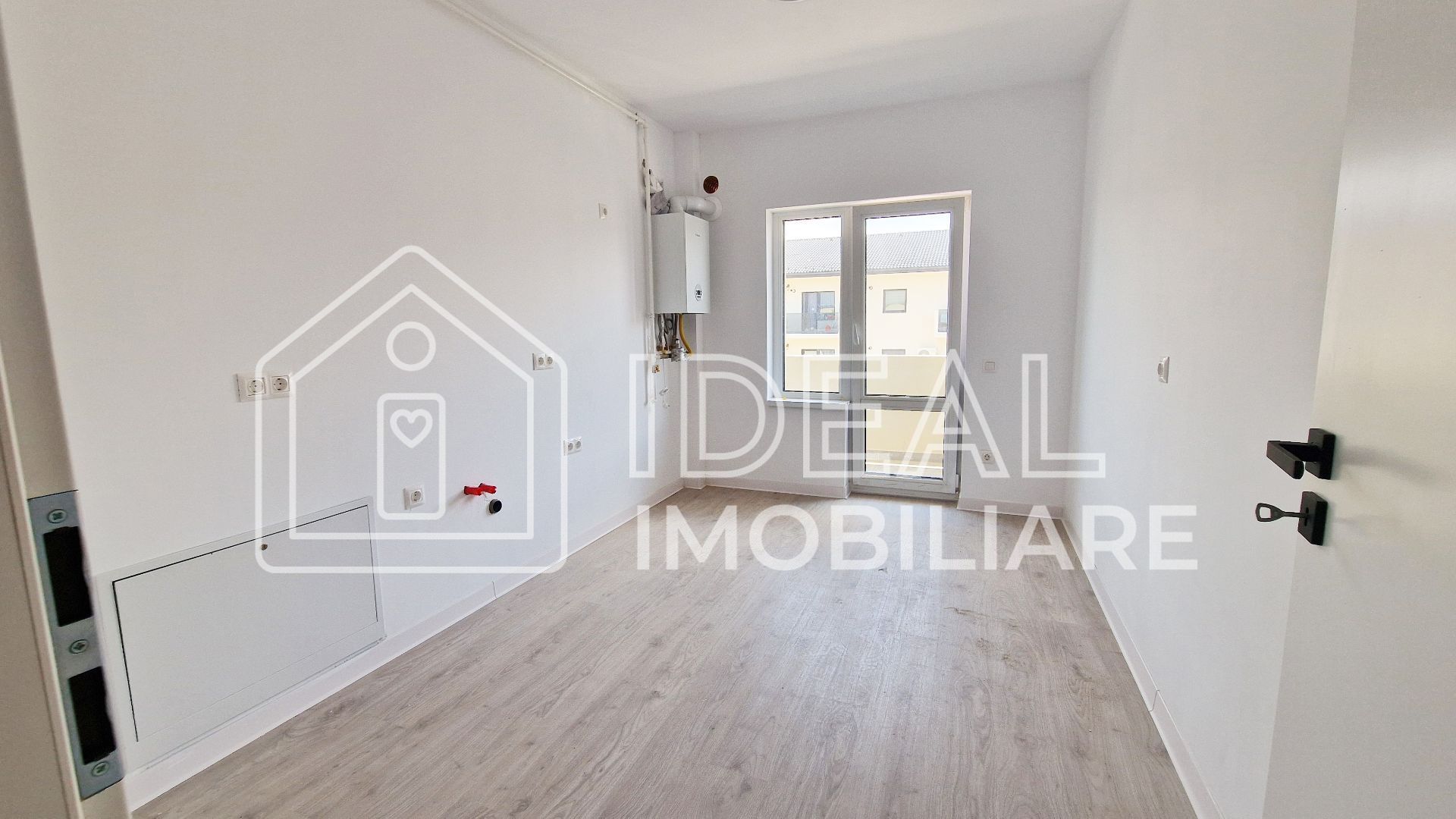 Apartament cu 2 camere și balcon de vânzare în zona Doamna Stanca - Poză 4