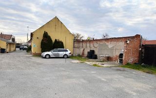 Spatiu cu 4 birouri cu teren de 3000mp - Poză 2