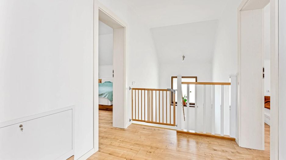 De inchiriat Casa moderna 160 mp teren 1000 mp Tocile Sadu - Poză 22