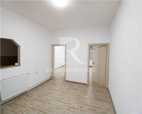 Casa 2 camere | Renovata Recent | Oradea | - Poză 2