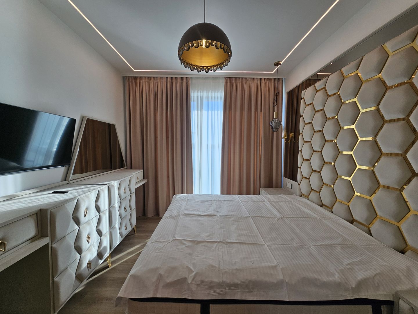 Apartament 4 camere premium de inchiriat/Lake On/Mamaia - Poză 1