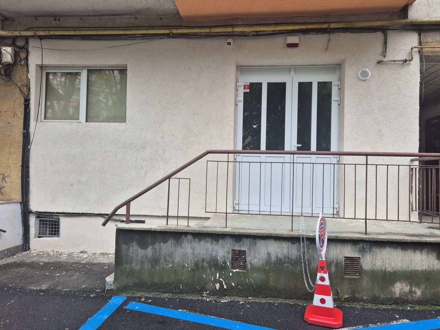 Exclusivitate - Zizinului^Vlahuta, spatiu cu intrare din strada - Poză 1