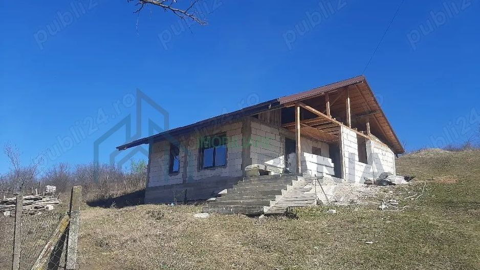 De vanzare urgent casa - Poză 1