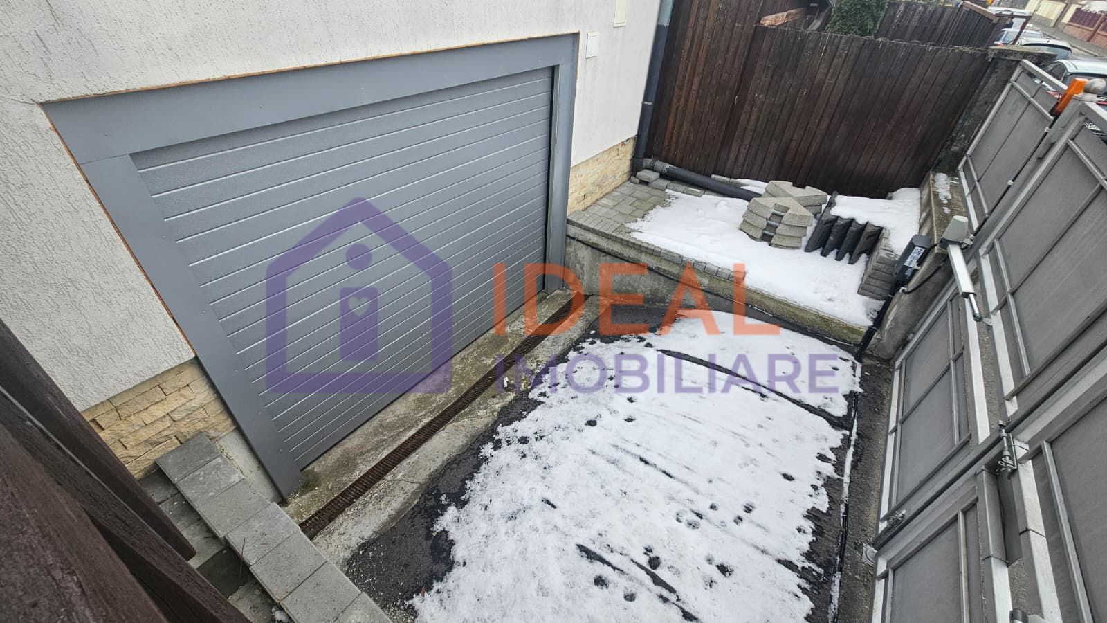 Casa Individuala cu 4 camere si garaj, zona Strand - Poză 4