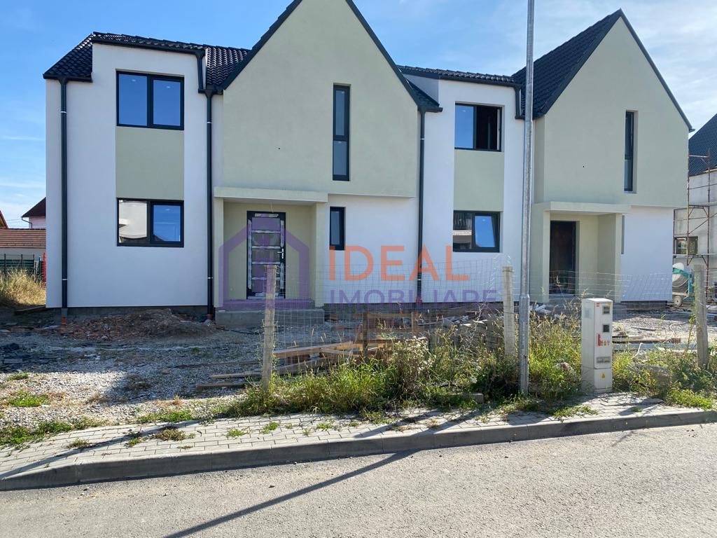 Casa Tip Duplex cu 4 camere, in Cristian - Poză 2