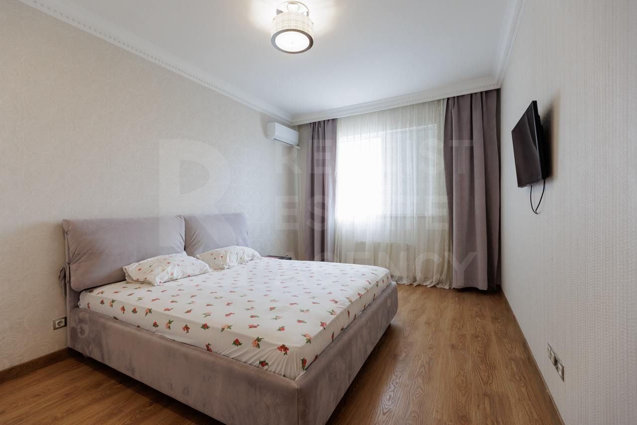 Chirie, apartament, 4 camere, str. Bucureşti, Centru - Poză 5