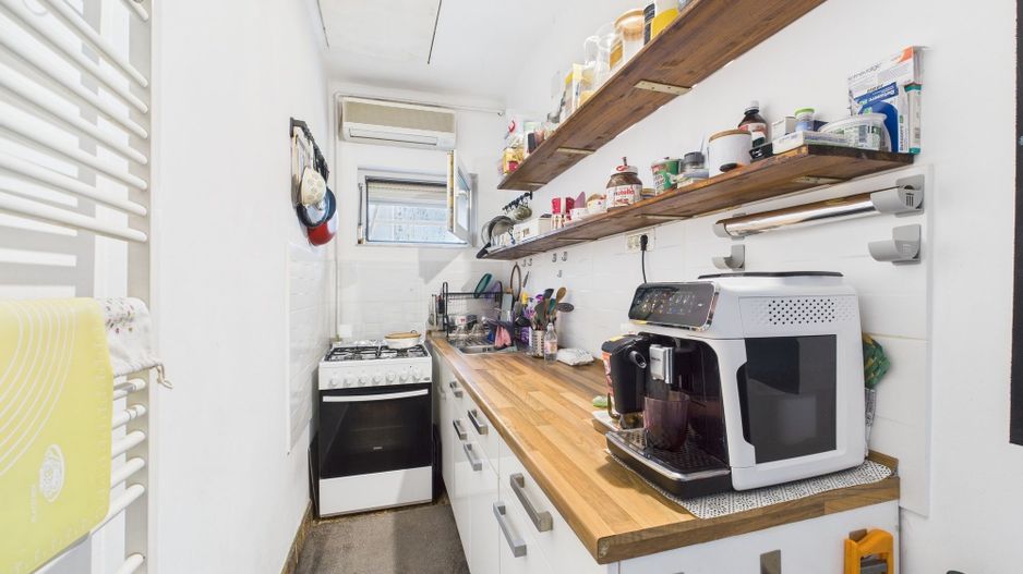 Casă individuală pe un nivel în zona Mehala - Poză 15