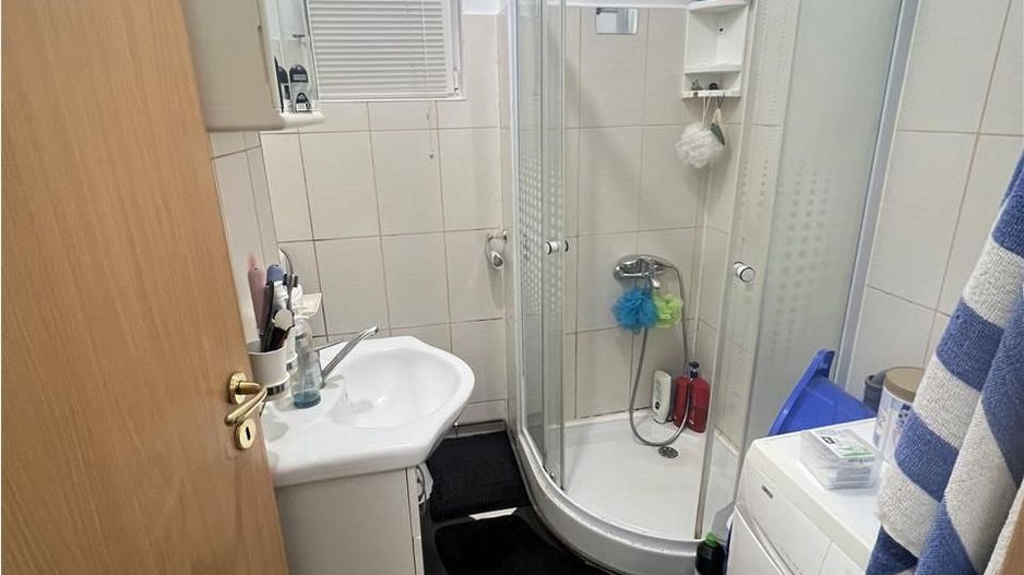 1 camera zona Sagului bloc nou etaj 1 CENTRALA PROPRIE - Poză 8