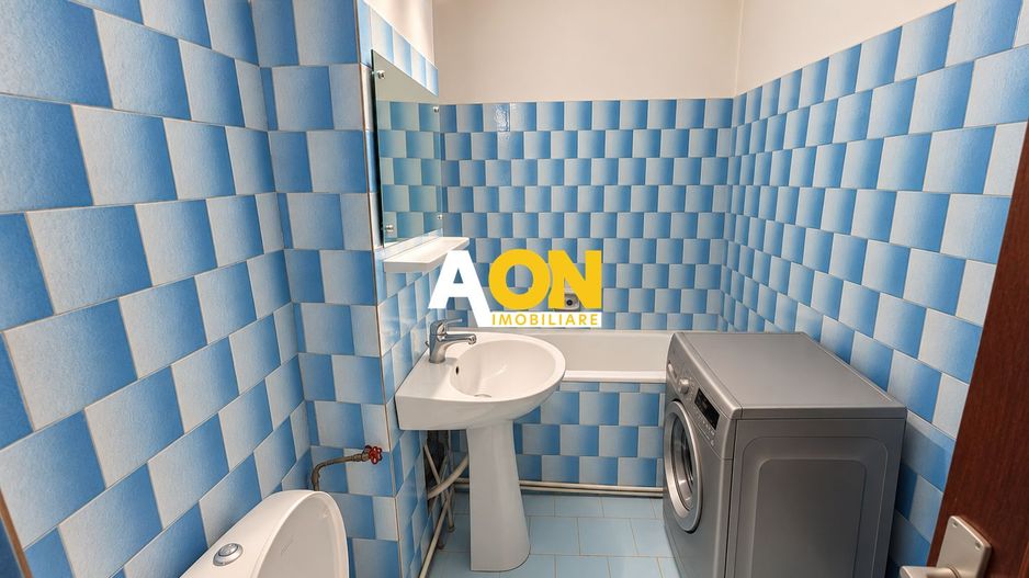 Apartament decomandat, 4 camere, 95 mp utili, boxa de 13 mp, Centru - Poză 9