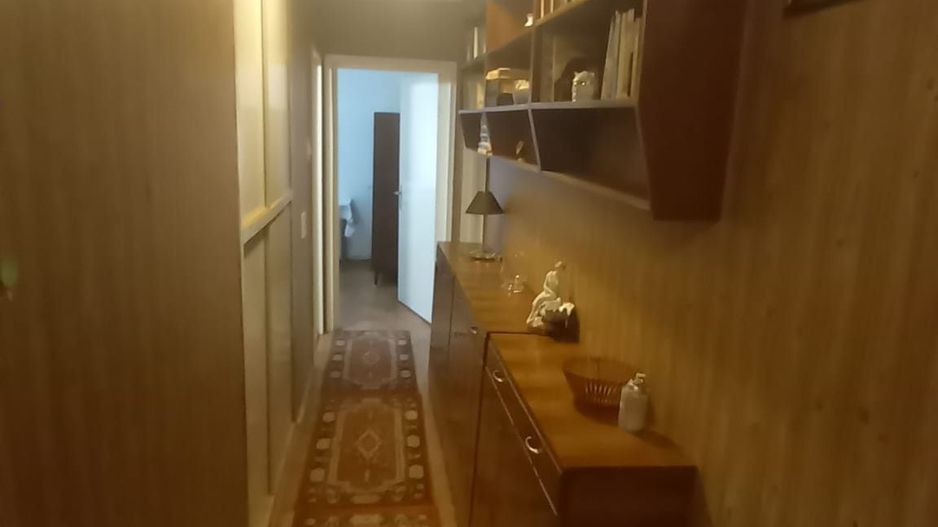 P 1251 - Apartament cu 4 camere în Târgu Mureș, Tudor, str. Moldovei - Poză 2