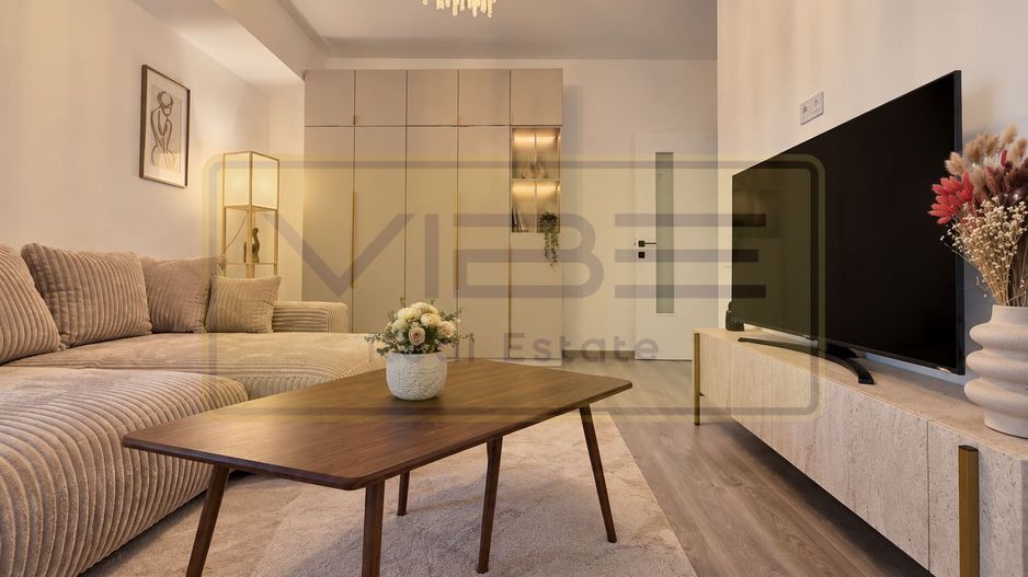 Copou- 3 camere 2 bai- decomandat- modern- parcare subterana - Poză 2