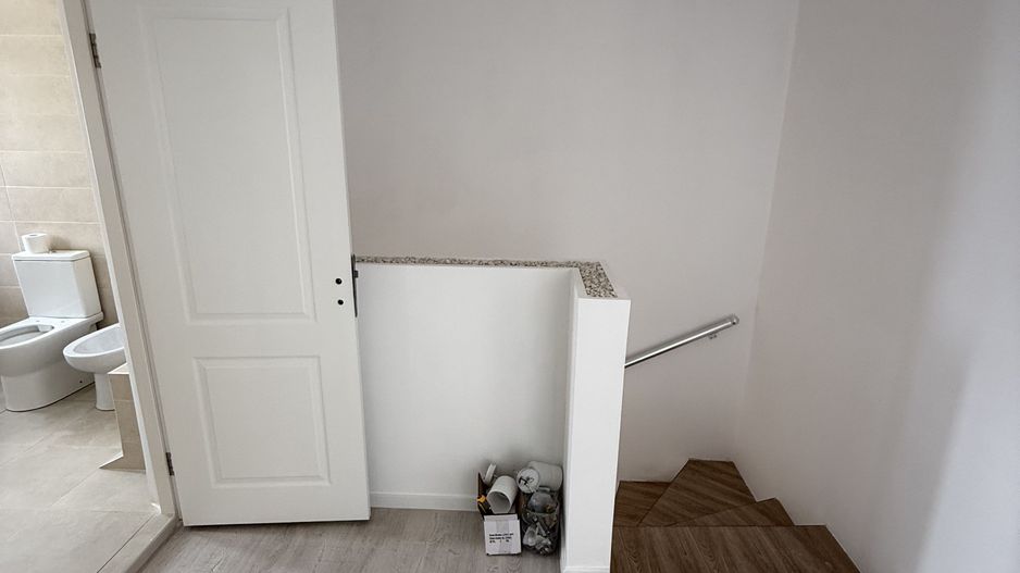 Vila 4 camere cu arhitectura deosebita langa pădure in Corbeanca ! - Poză 19