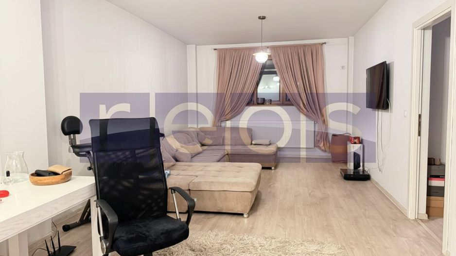 APARTAMENT DE VÂNZARE 3 CAMERE + TERASĂ 20 MP ZONA GRIVIȚA-DOMENII - Poză 2