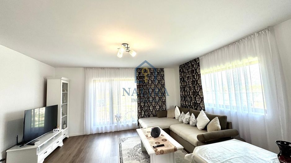 Casa de vanzare cu 14 Ari teren - Lapusel - Poză 8