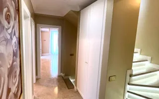 Casa moderna cu priveliste asupra orasului, terasa cu jacuzzi, Iris - Poză 13