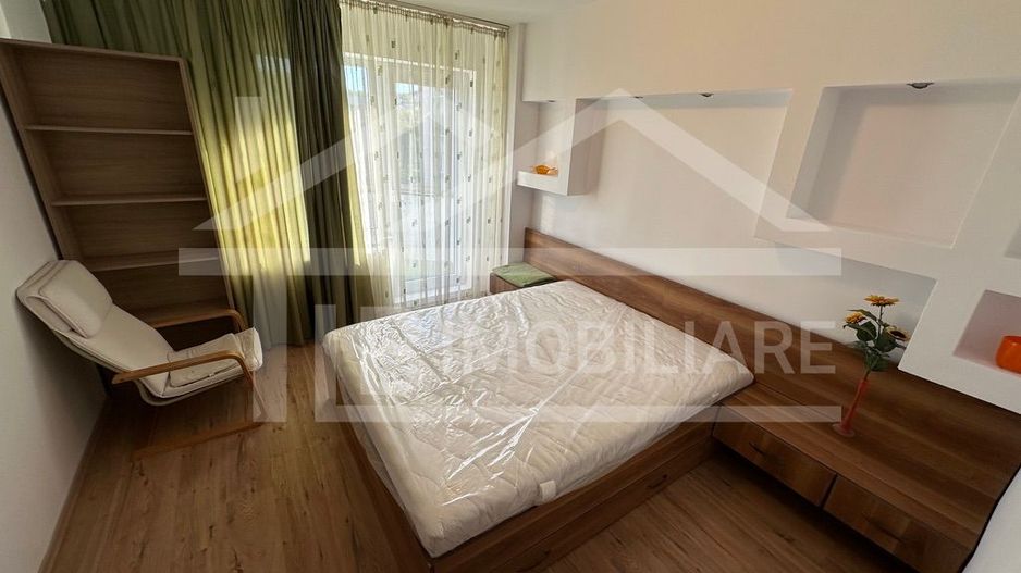 Apartament cu 3 camere, 90mp, decomandat, Zona EON - Poză 5