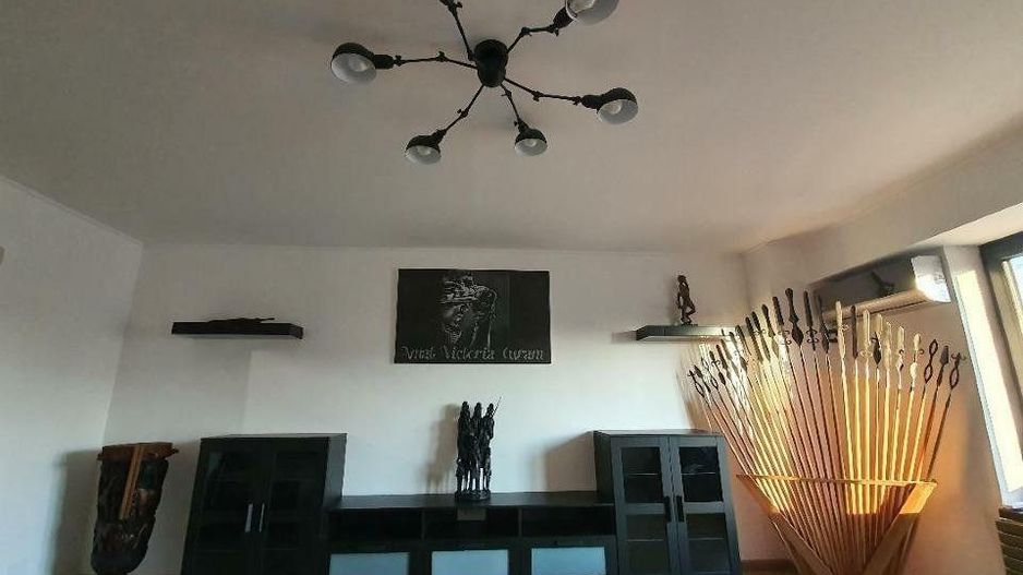 Inchiriez apartament 3 camere Octavian Goga, loc parcare inclus - Poză 1